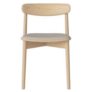 Bolia Merge Eetkamerstoel Met Zitkussen Wit Gepigmenteerd Eiken Revi Beige