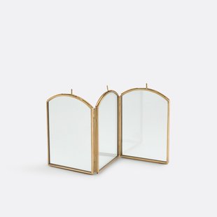 Drieluik frame, Uyova