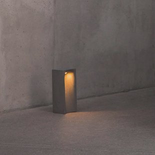 FARO BARCELONA LED sokkellamp Grot, 3000K, grijs, beton, IP55, hoogte 40 cm