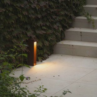 FARO BARCELONA LED sokkellamp Cerler, bruin, 35 cm, metaal, IP65, CCT