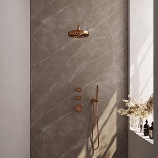 Brauer Stripe thermostatische inbouw regendouche SET 02 met 25 cm douchekop en gebogen muurarm en staaf handdouche en doucheslang en wandaansluitbocht koper geborsteld PVD