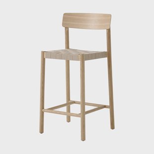 &Tradition Betty TK12 Counter Chair barkruk 65 cm Natuurkleurig linnen-gelakt eikenhout