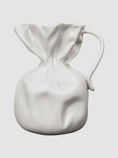 Vaas Crumple van porselein, H 26 cm