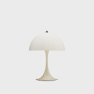 Panthella 250 PORTABLE LED-lamp op batterijen beige Louis Poulsen - Woonkamer - Modern - Kunststof - Met lampenkap