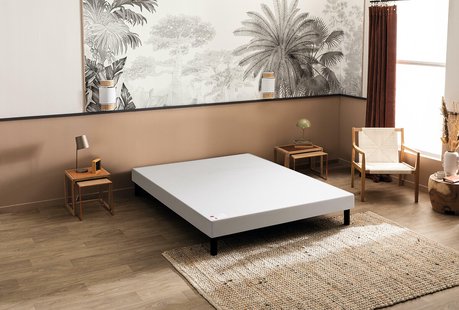 Beklede lattenbodem, Escale