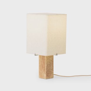 Nonna tafellamp, travertijn-/zandkleurig,  hoogte 49 cm, stof Audo Copenhagen - Woonkamer - Designer - Met lampenkap