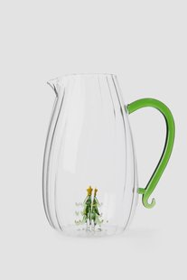 Glazen karaf met kerstboom