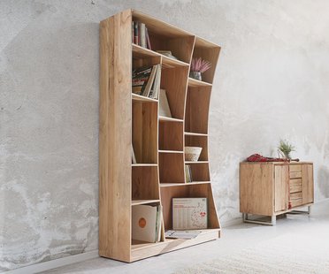 DELIFE Boekenkast Live-Edge 121 cm van acacia natuur links