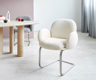 DELIFE Sledemodel Nube-Flex met armleuning bouclé wit sledemodel vlak roestvrij staal pocketveer kern