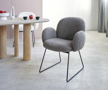 DELIFE Eetkamerstoel Nube-Flex met armleuning bouclé zilver grijs slipframe zwart pocketveer kern