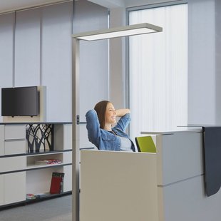 LED kantoor vloerlamp MAULsenja, zilverkleurig, sensor, 196 cm