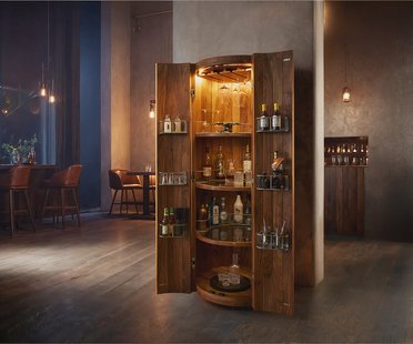 DELIFE Barkast Tulsa 80x190 cm acacia naturel LED-verlichting wijnkast