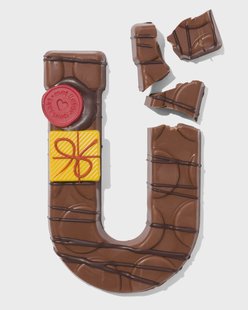HEMA Handgedecoreerde chocoladeletter melk U 180g