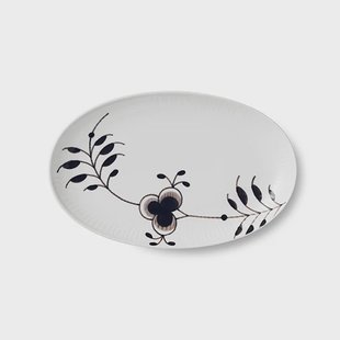 Royal Copenhagen Black Fluted Mega zwart pot ovaal 23 cm.