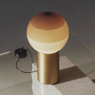 MARSET tafellamp Dipping Light, hoogte 22 cm, crème/messing