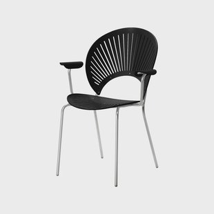Fredericia Furniture Trinidad 3399 armstoel Zwart-verchroomde poten