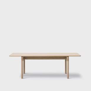 Fredericia Furniture Post 6438 eetkamertafel Ingezeepte eik, 100x225 cm