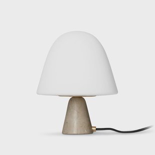 Fredericia Furniture Meadow tafellamp Opal- dark atlantico kalksteen