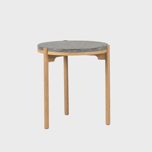 Mavis Dondo bijzettafel witgepigmenteerd eiken Ø45 cm Geslepen kalksteen