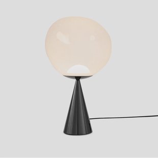 Melt Cone Fat tafellamp opaal/zwart Tom Dixon - Woonkamer - Designer - Metaal - Met lampenkap