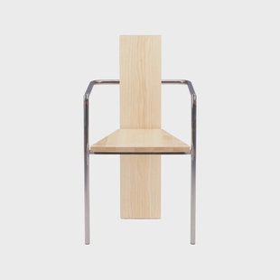 Källemo Concrete armstoel Esdoorn-ongelakt stalen onderstel