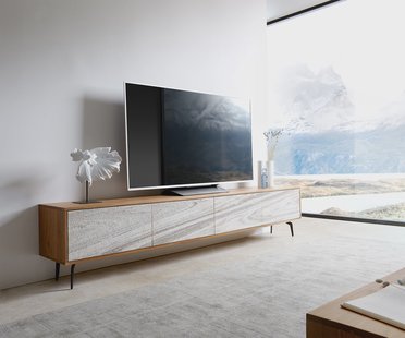DELIFE Tv-meubel Kleo 220 cm acacia natuur 4 deurs hoekvoet metaal zwart