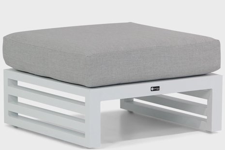 Santika Jaya lounge voetenbank