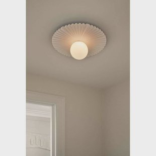 Nuura Aps Nuura Liila Muuse wandlamp, Ø 42 cm, IP44, wit/opaak