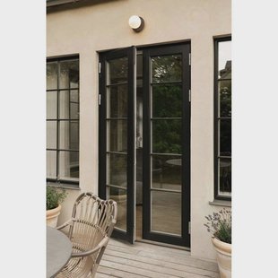 Nuura Aps Nuura buitenwandlamp Liila, Ø 16 cm, brons/opaak