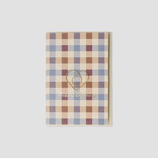 Verjaardagskaart met gouden hart-bladwijzer