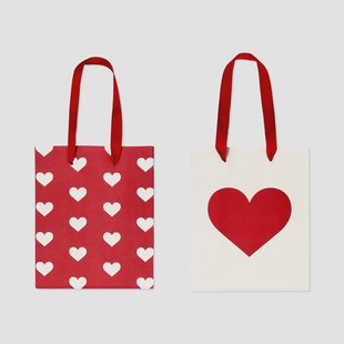 Set cadeauzakjes met hartjes - 2 stuks