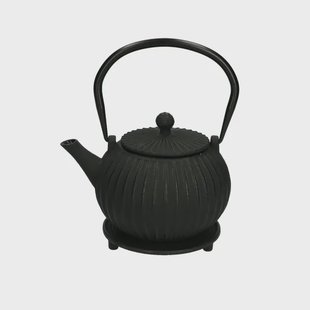 Theepot met onderzetter, gietijzer, zwart