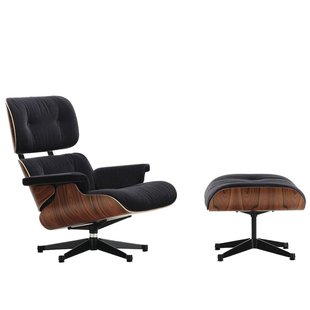 Vitra Eames Lounge Chair En Ottoman Walnoot Donker (nieuwe Afmeting) Zwart Onderstel/zitting Calma Pine