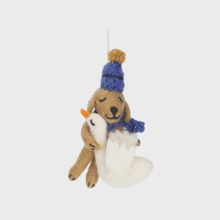 Hanger hond met gans, vilt