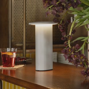 Fritz Hansen LED tafellamp op accu Solae, grijs, aluminium, IP44