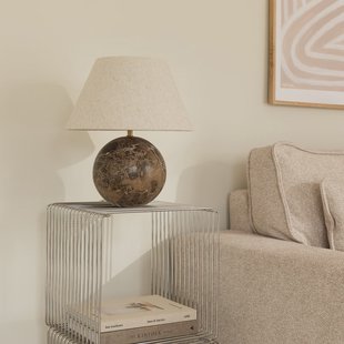 Castello 35 tafellamp bruin linnen Globen Lighting - Woonkamer - Designer - Stof - 1 lamp