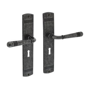 Intersteel Deurkruk Op Schild Helena - Zamak - Oudgrijs - Sleutelgat - Afstand 56 Mm