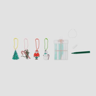 Krimp plastic. Met markeerstiften en sleutelhangers