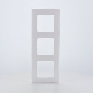 Legrand Drievoudige Afdekplaat Niloé Horizontaal/verticaal Wit