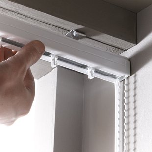 Madeco Rail Voor Verticale Lamellen 89mm Centrale Opening Wit 200cm