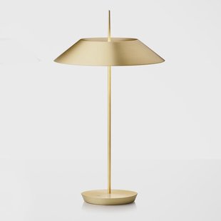 Mayfair LED tafellamp, mat goud Vibia - Gang / Hal - Designer - Metaal - Met lampenkap