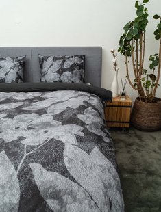 Sale - Kayori - Kibu - Dekbedovertrek - Katoensatijn - 240/200-220 - Zwart