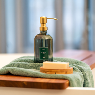 Kayori - Hair & Body Wash - Glas - 500ml-Hazakura-Olijfgroen