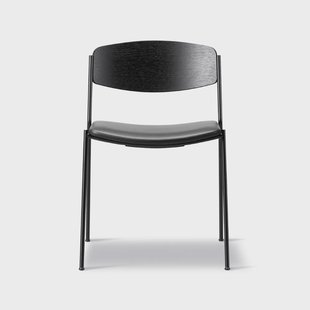 Fredericia Furniture Lynderup 3081 stoel Leer Omni 301 – zwart