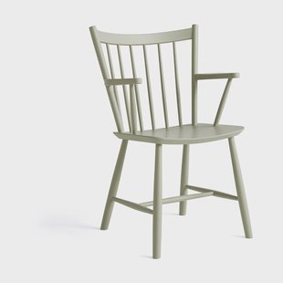 HAY J42 armstoel Sage gelakt beuken