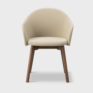 Fredericia Furniture Gomo Armchair fauteuil houten onderstel Mylla 221-rookgebeitst gelakt eiken