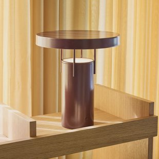 HÜBSCH LED tafellamp BringMe, bordeauxrood metallic, 28 cm