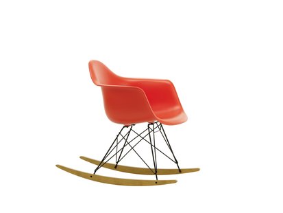Vitra RAR Eames Plastic Armchair - sleden esdoorn goudkleurig - zwart - poppy red RE