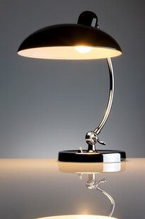 Fritz Hansen Kaiser Idell 6631-T - zwart