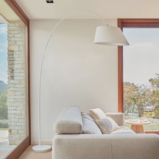 Kave Home Vloerlamp 'May', kleur wit